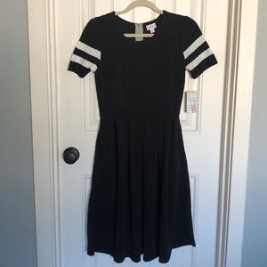 ⛔️SOLD⛔️ Black LuLaRoe Amelia Knit Sleeves